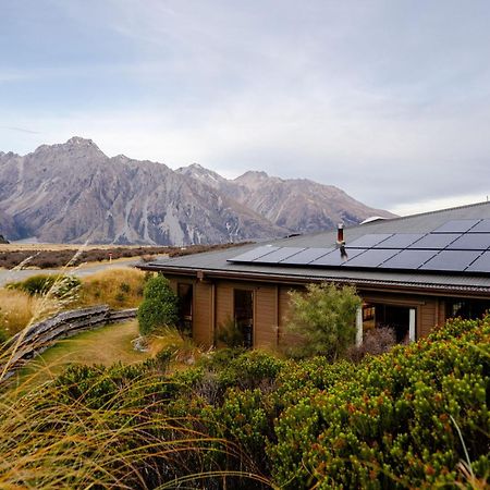 Haka House Aoraki Mt Cook Hostel Aoraki / Mount Cook Exterior photo