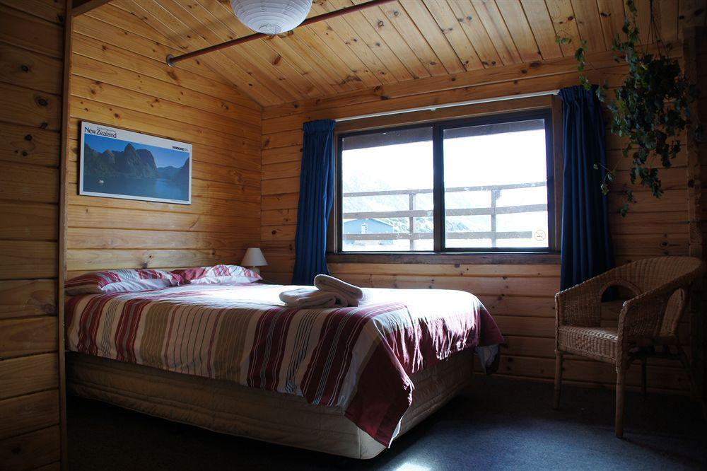 Haka House Aoraki Mt Cook Hostel Aoraki / Mount Cook Exterior photo